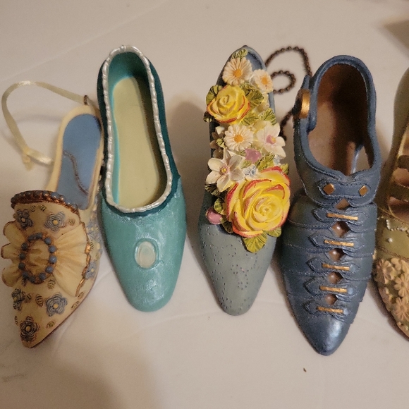 6 vintage shoe figurines collectables - Picture 2 of 5